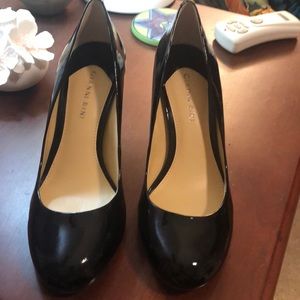 Gianni black heels